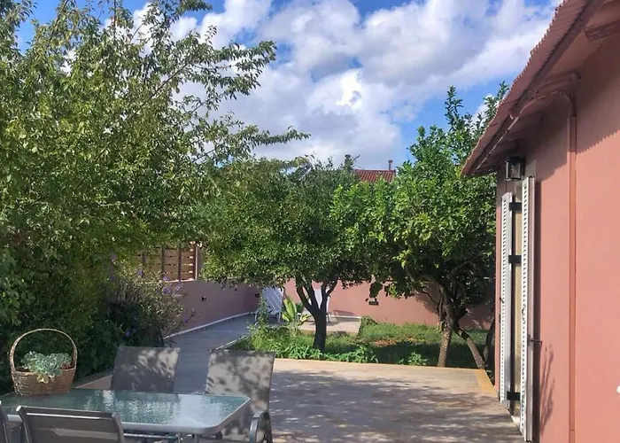 Avli Villa *