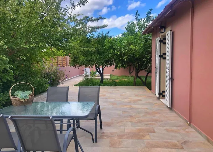 Avli Villa